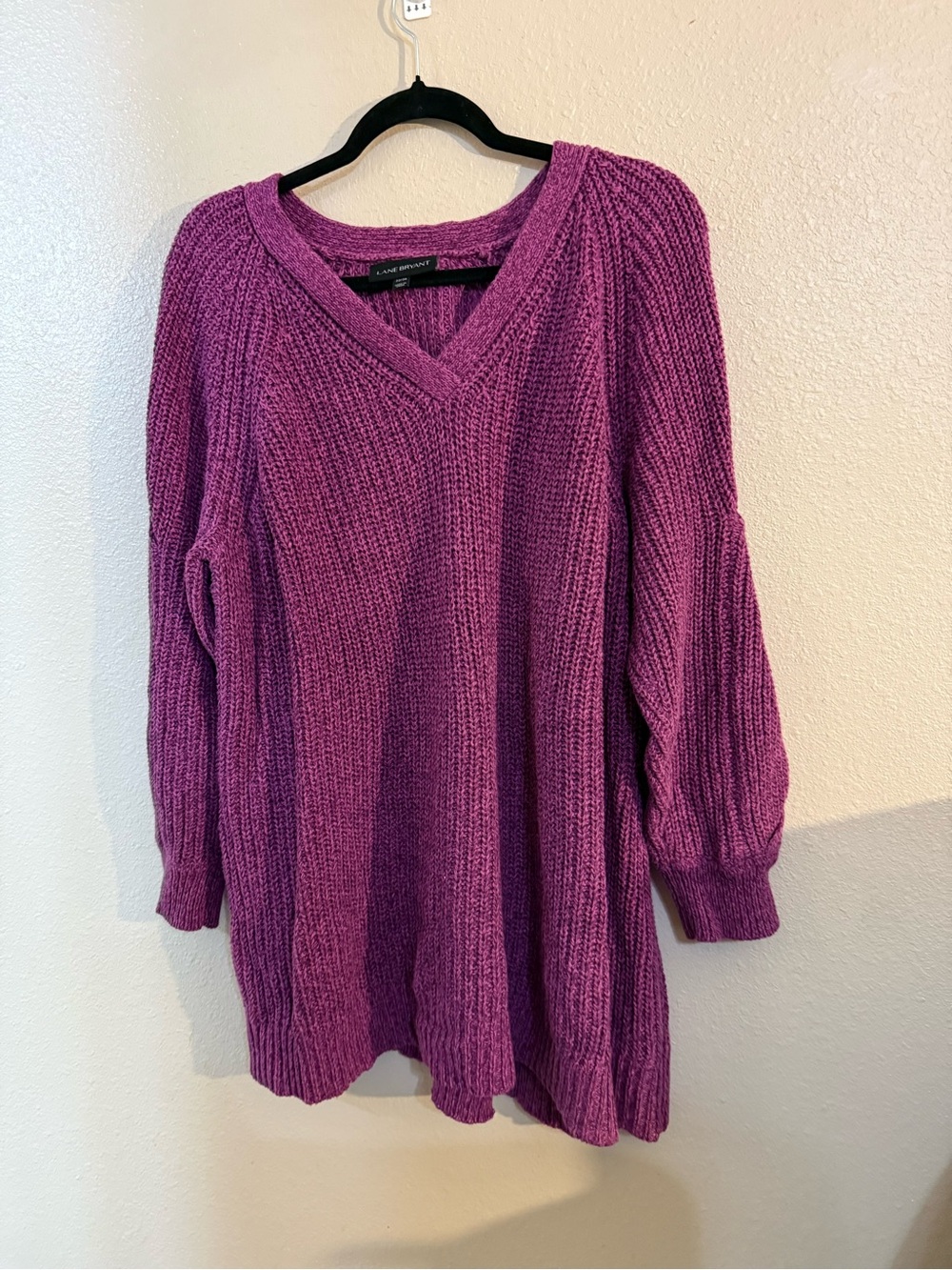 Lane Bryant Cold Shoulder Purple V-Neck Chunky Knit Sweater long sleeves 22/24